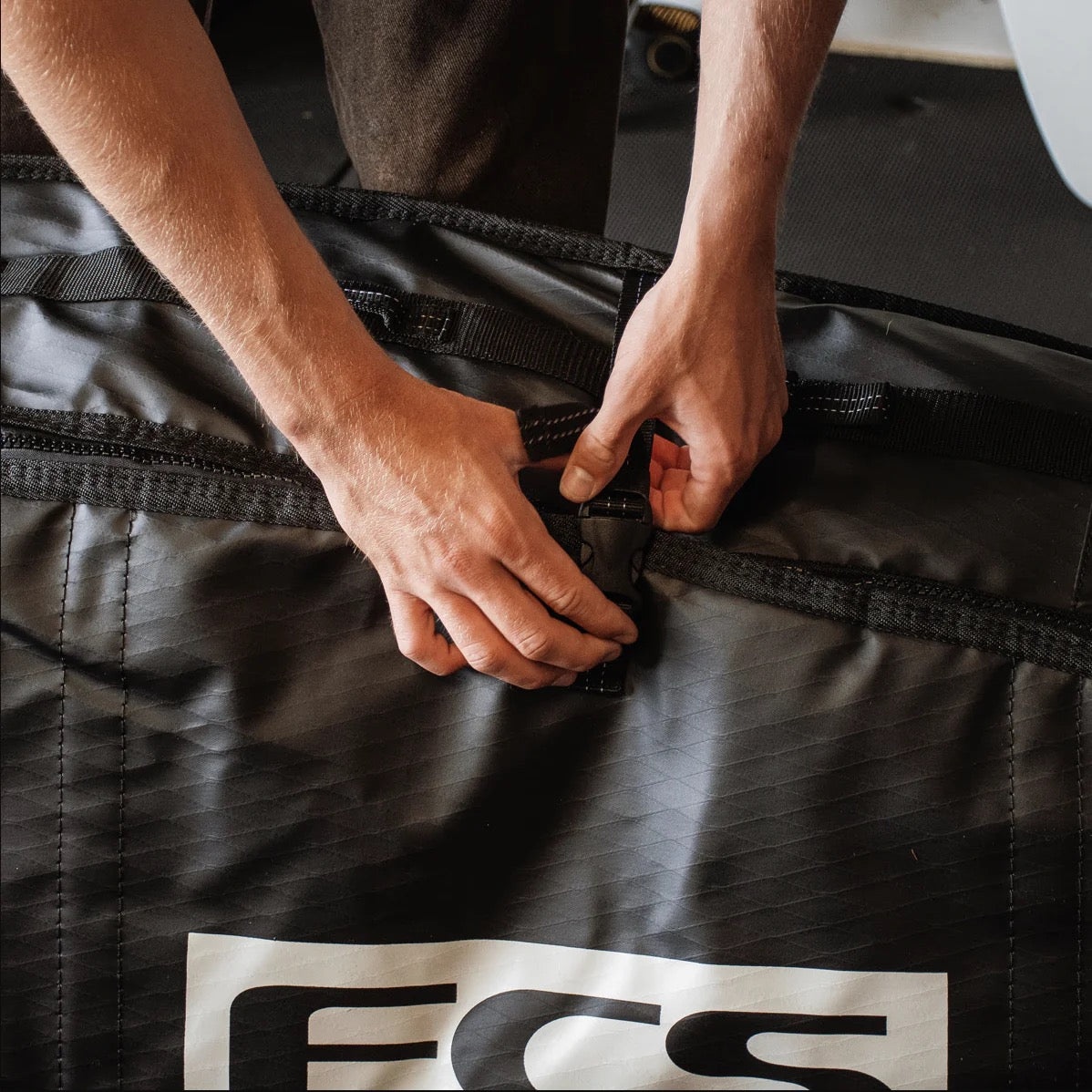 FCS board bag - Travel 2 Hybrid/Funboard bag Black-Grey