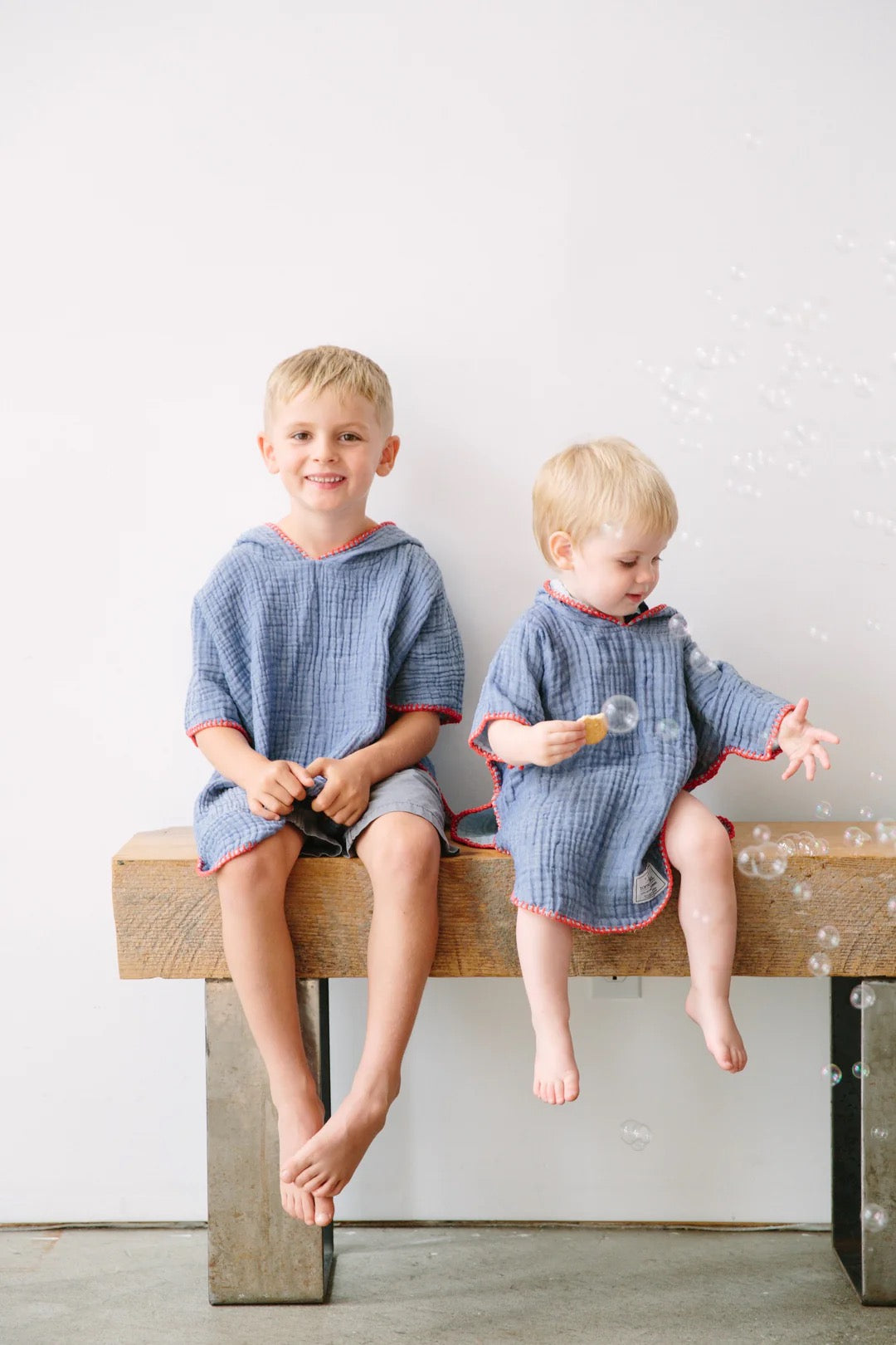 THE PEBBLE - Kid's Muslin Poncho - Tofino Towel Co.